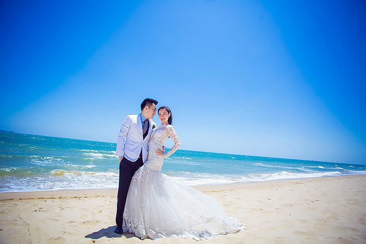 沙滩结婚照